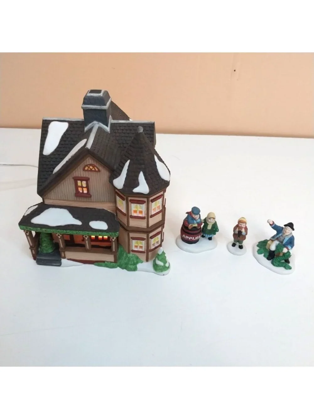 Department 56 The Old Man And The Sea 5655-3 & Thomas T. Julian House 5657-0
